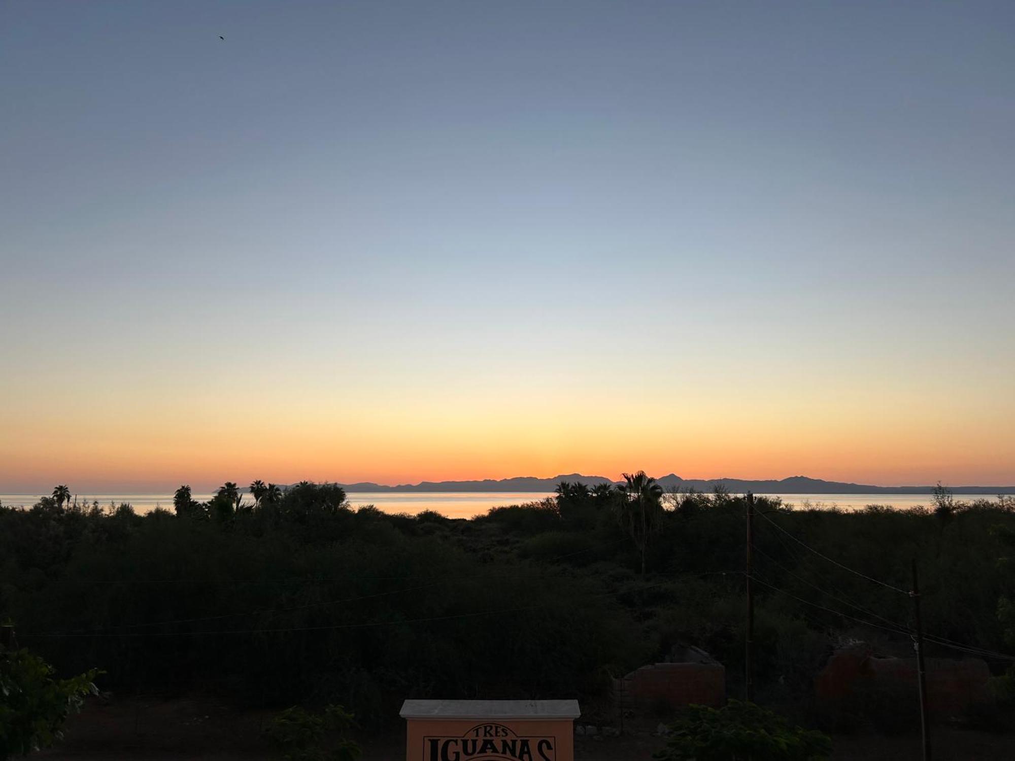 Tres Iguanas Apart Hotel - New, Cozy & Spacious Flats, Short Walk To Beach Loreto  Kültér fotó