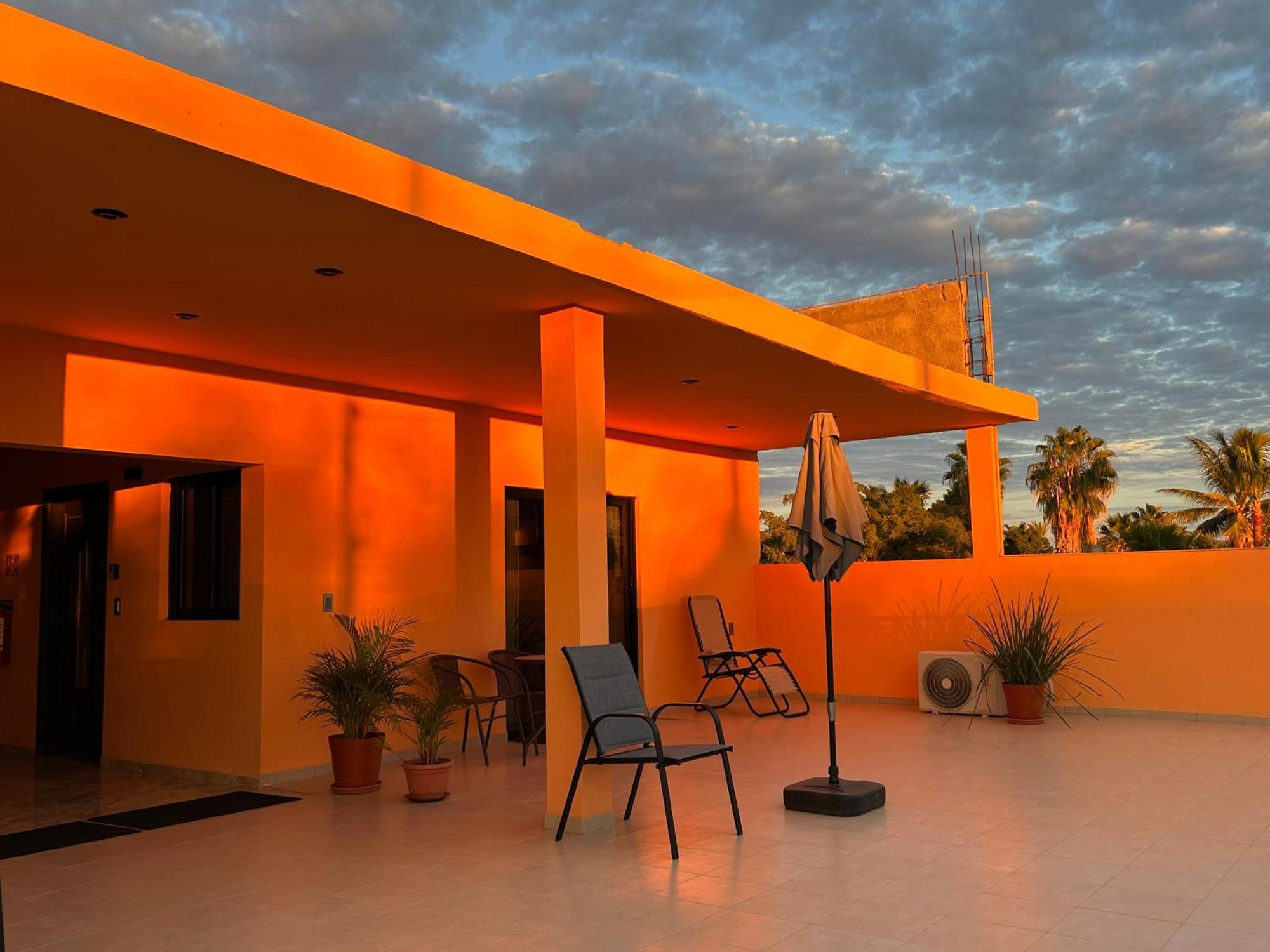 Tres Iguanas Apart Hotel - New, Cozy & Spacious Flats, Short Walk To Beach Loreto  Kültér fotó